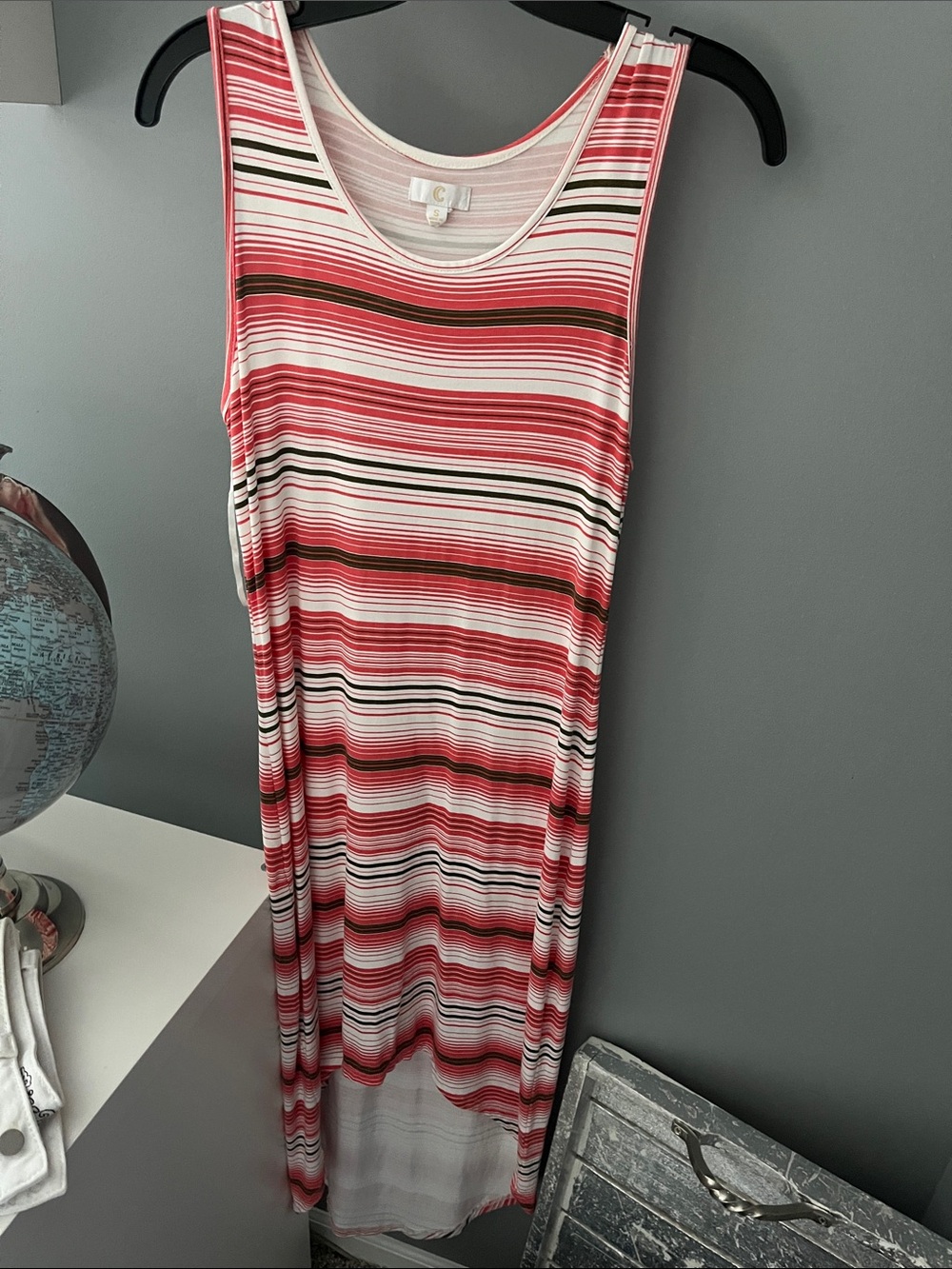 C Striped Pink & Red Crewneck High Low Long dress. Great look for the pool 🌊